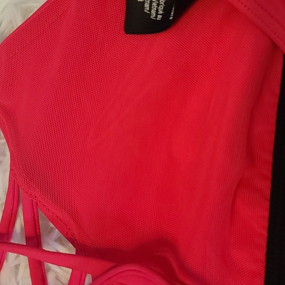 Pink VS | pink criss cross sports bra | size small - Picture 6 of 7
